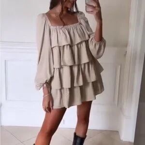 WEWOREWHAT Tiered Long Sleeve Square Neck Mini Dress